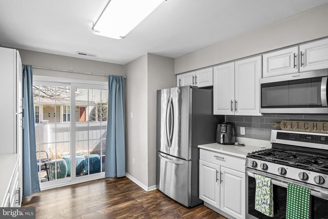 2901 YARMOUTH LN, Mount Laurel, NJ 08054