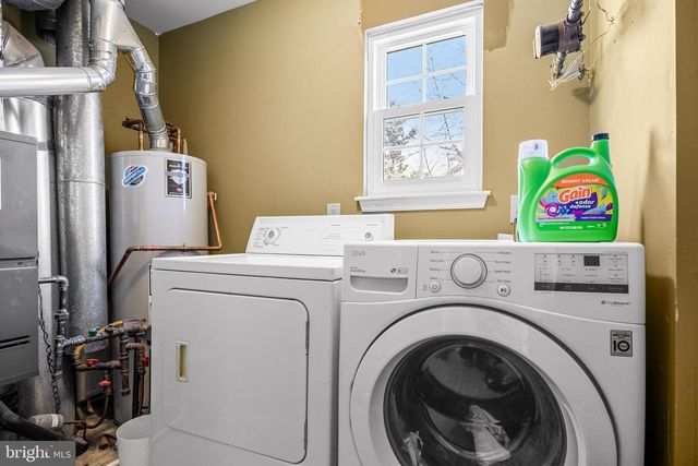 2901 YARMOUTH LN, Mount Laurel, NJ 08054