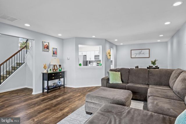 2901 YARMOUTH LN, Mount Laurel, NJ 08054