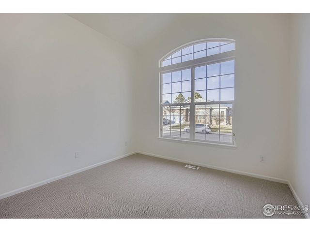 657 Clarendon Dr, Longmont, CO 80504