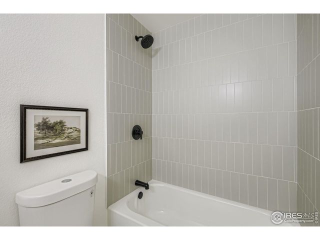 657 Clarendon Dr, Longmont, CO 80504