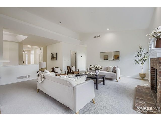 657 Clarendon Dr, Longmont, CO 80504