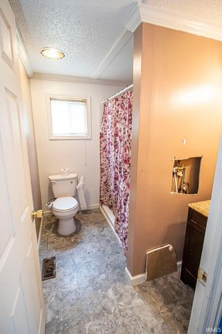 825 Rockshire Court, Gas City, IN 46933