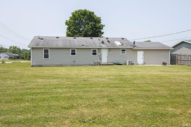 825 Rockshire Court, Gas City, IN 46933