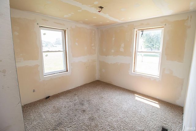 825 Rockshire Court, Gas City, IN 46933