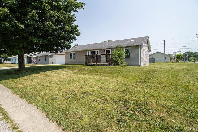 825 Rockshire Court, Gas City, IN 46933