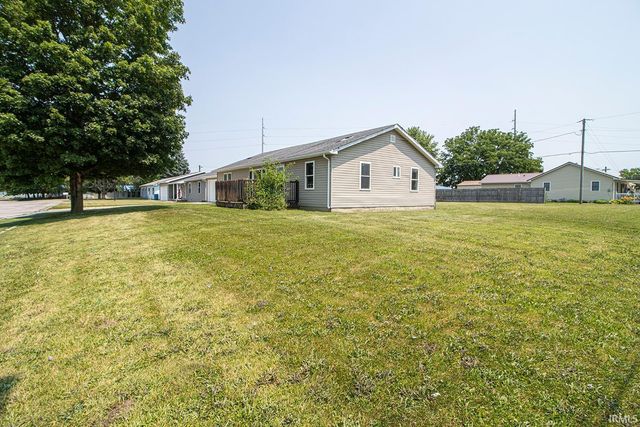 825 Rockshire Court, Gas City, IN 46933