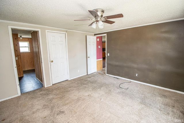 825 Rockshire Court, Gas City, IN 46933