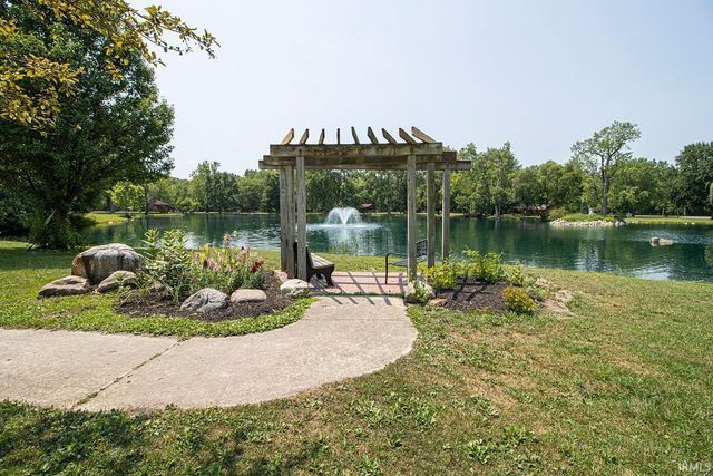 825 Rockshire Court, Gas City, IN 46933