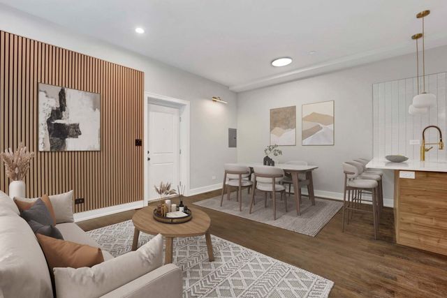 2350 S Leavitt Street 1R, Chicago, IL 60608