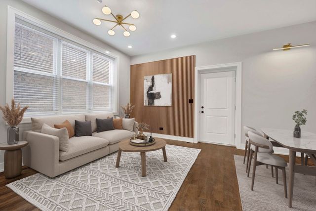 2350 S Leavitt Street 1R, Chicago, IL 60608