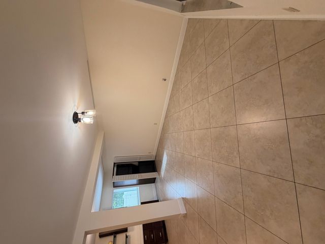 2018 NE 14th Court 2018, Fort Lauderdale, FL 33304