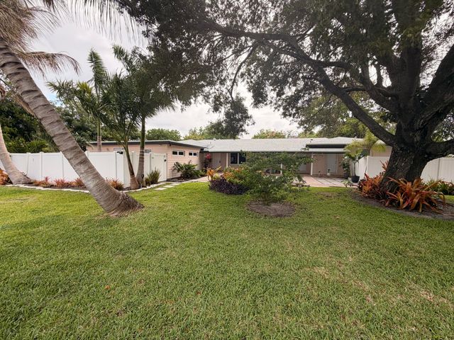 2018 NE 14th Court 2018, Fort Lauderdale, FL 33304