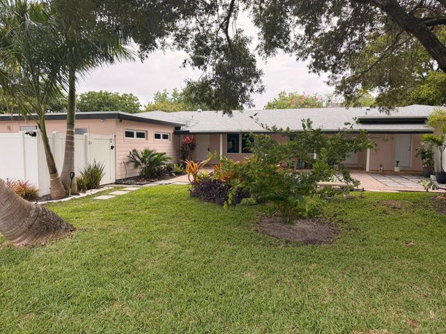 2018 NE 14th Court 2018, Fort Lauderdale, FL 33304