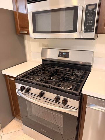 2018 NE 14th Court 2018, Fort Lauderdale, FL 33304