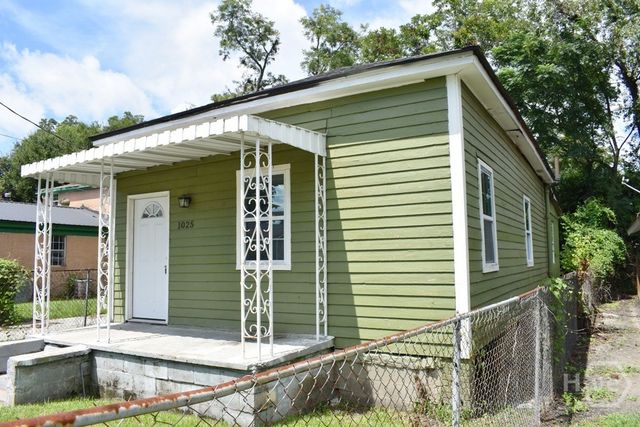 1025 Elliott Avenue, Savannah, GA 31415
