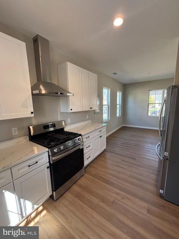 129 EVANS ST, Manassas Park, VA 20111