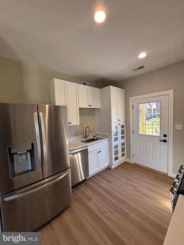 129 EVANS ST, Manassas Park, VA 20111