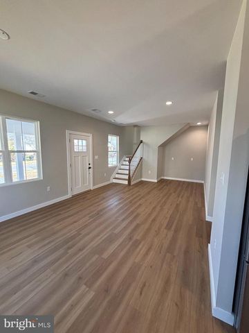 129 EVANS ST, Manassas Park, VA 20111