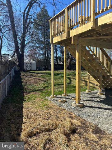 129 EVANS ST, Manassas Park, VA 20111