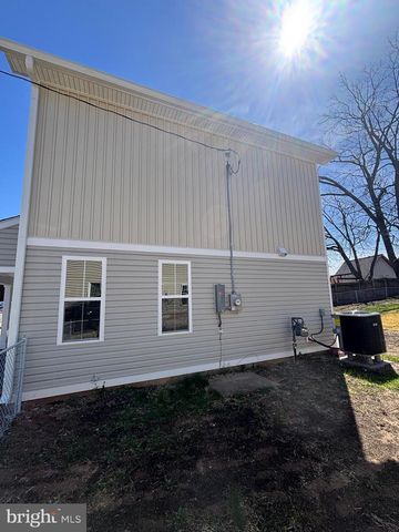 129 EVANS ST, Manassas Park, VA 20111