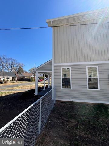 129 EVANS ST, Manassas Park, VA 20111