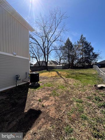 129 EVANS ST, Manassas Park, VA 20111