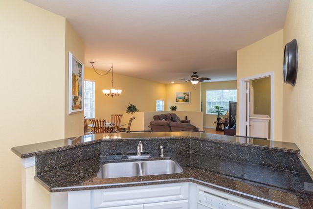1600 SE SHEFFIELD Terrace 201, Stuart, FL 34994