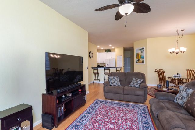1600 SE SHEFFIELD Terrace 201, Stuart, FL 34994