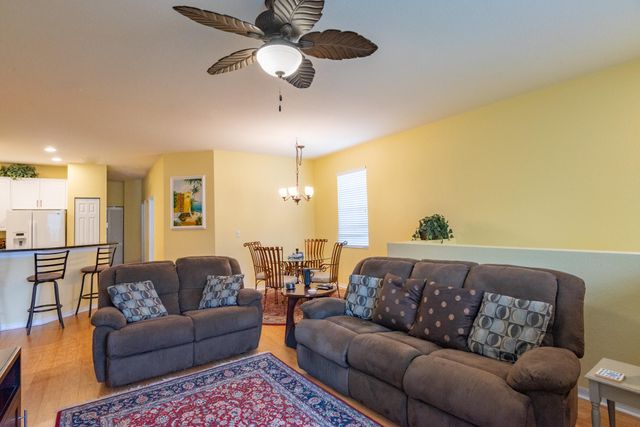 1600 SE SHEFFIELD Terrace 201, Stuart, FL 34994