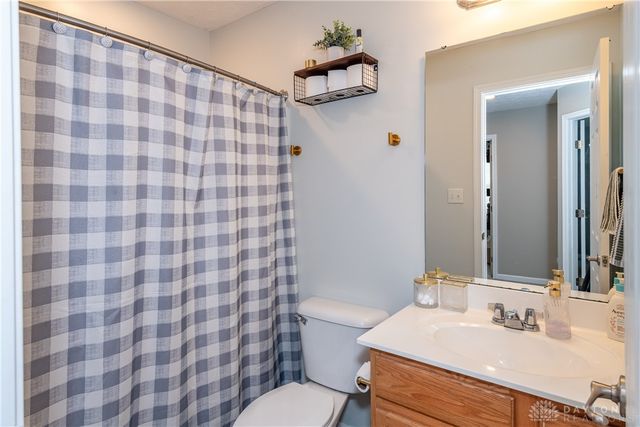1680 Wimbledon Drive, Fairborn, OH 45324