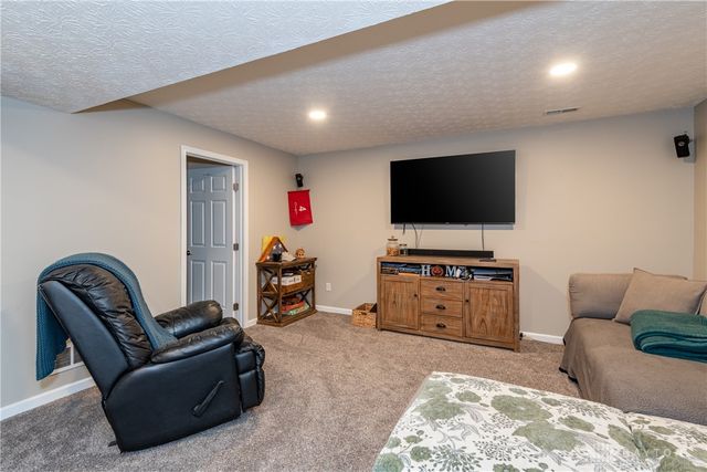 1680 Wimbledon Drive, Fairborn, OH 45324