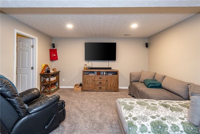 1680 Wimbledon Drive, Fairborn, OH 45324