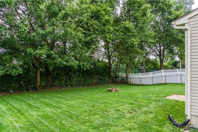 1680 Wimbledon Drive, Fairborn, OH 45324