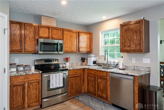 1680 Wimbledon Drive, Fairborn, OH 45324