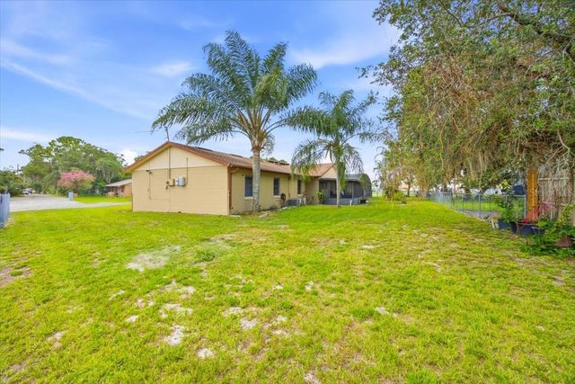 2266 LAKE LIZZIE COURT, St Cloud, FL 34771