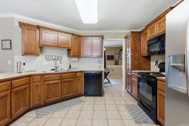 1819 Pleasant Point Circle, Bryant, AR 72022
