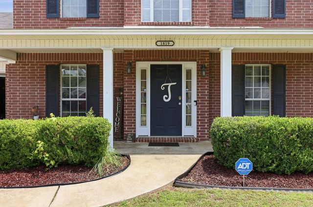 1819 Pleasant Point Circle, Bryant, AR 72022