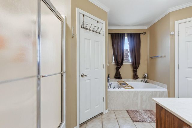 1819 Pleasant Point Circle, Bryant, AR 72022