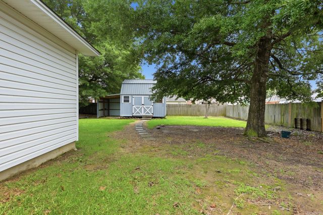 1819 Pleasant Point Circle, Bryant, AR 72022