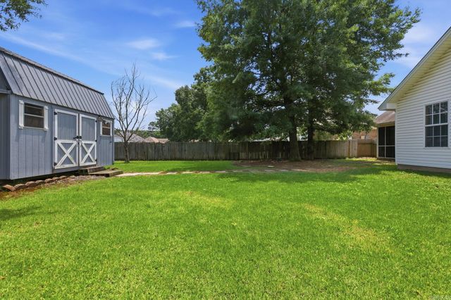 1819 Pleasant Point Circle, Bryant, AR 72022