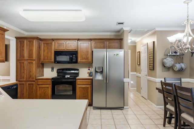 1819 Pleasant Point Circle, Bryant, AR 72022