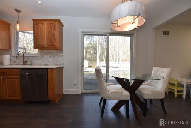 16 Old Bridge Plaza, Old Bridge, NJ 08857