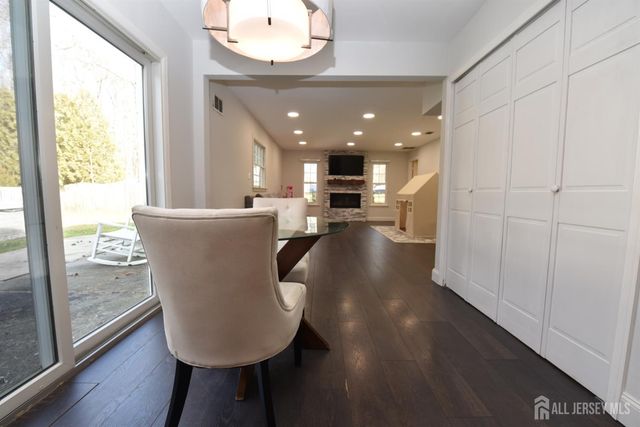 16 Old Bridge Plaza, Old Bridge, NJ 08857