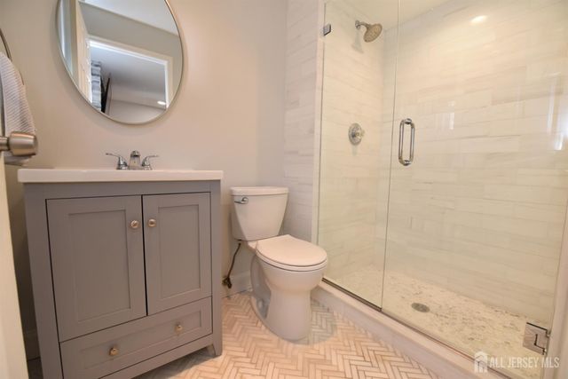 16 Old Bridge Plaza, Old Bridge, NJ 08857