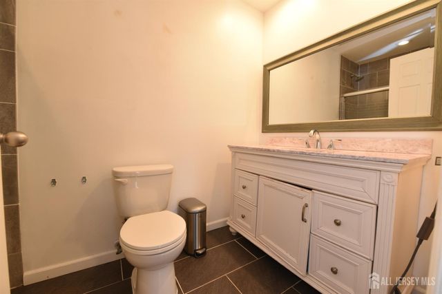16 Old Bridge Plaza, Old Bridge, NJ 08857