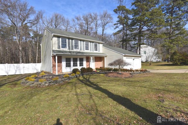 16 Old Bridge Plaza, Old Bridge, NJ 08857
