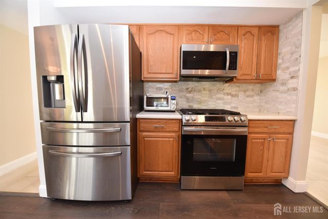 16 Old Bridge Plaza, Old Bridge, NJ 08857