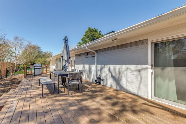 4230 Royal Ridge Drive, Dallas, TX 75229