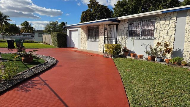 11933 SW 196th Ter, Miami, FL 33177